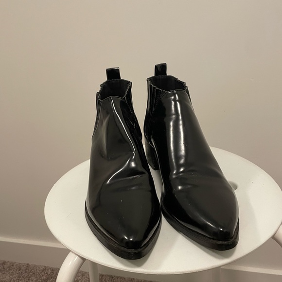 Semi Parent 2” Booties that are comfortable with garter on ankles! - Picture 4 of 5